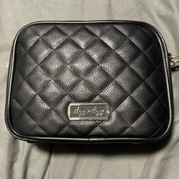 Itzy Ritzy crossbody diaper bag - black - Picture 1 of 6